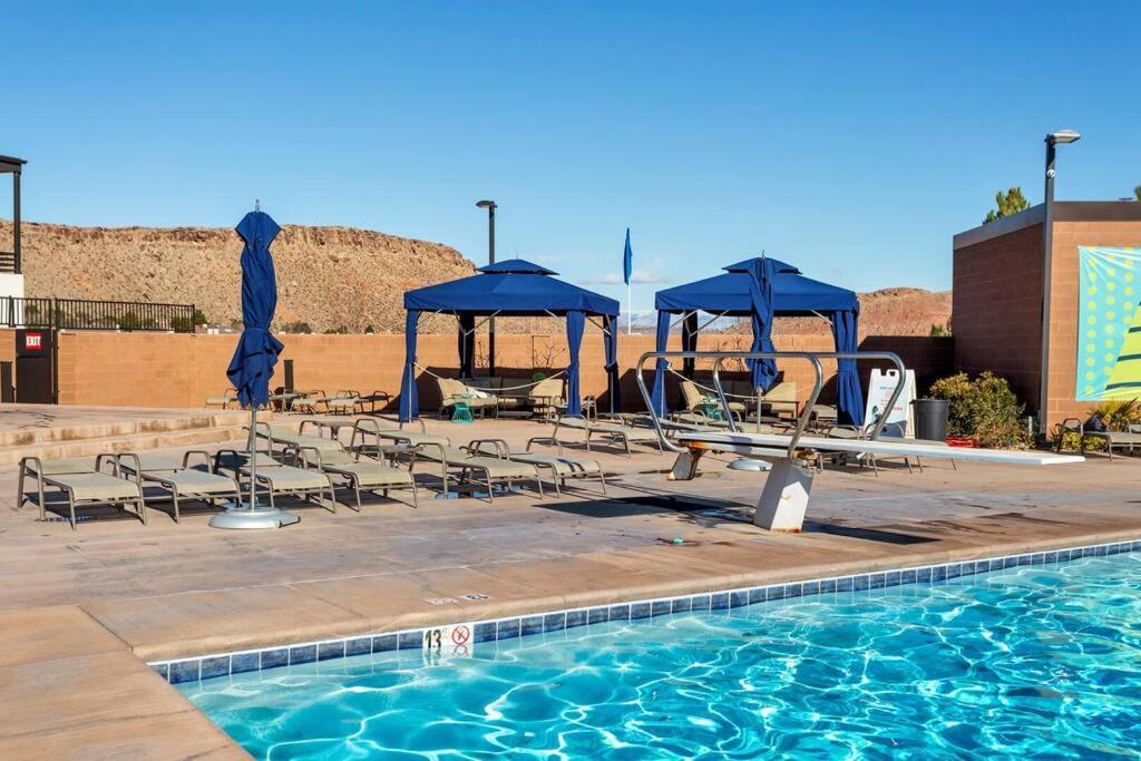 Resort Villa 1 Lower Level! Year Round Heated Pool And Hot Tub Dog Friendly St. George Exterior photo