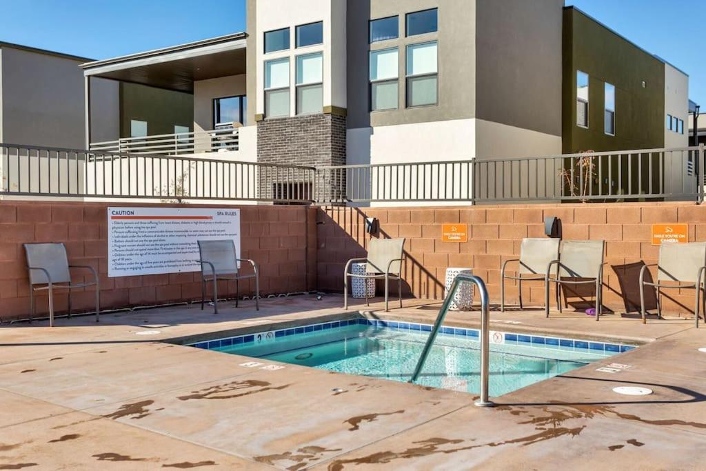 Resort Villa 1 Lower Level! Year Round Heated Pool And Hot Tub Dog Friendly St. George Exterior photo